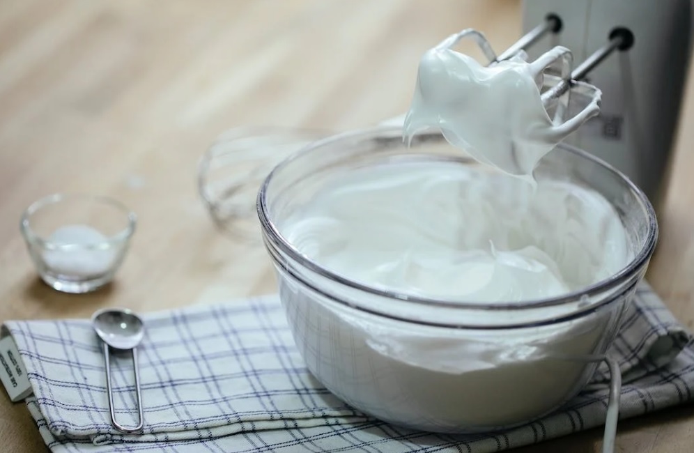 What's The Difference Between Cacique Table Cream And Sour Cream? 1 Whipped Cream
